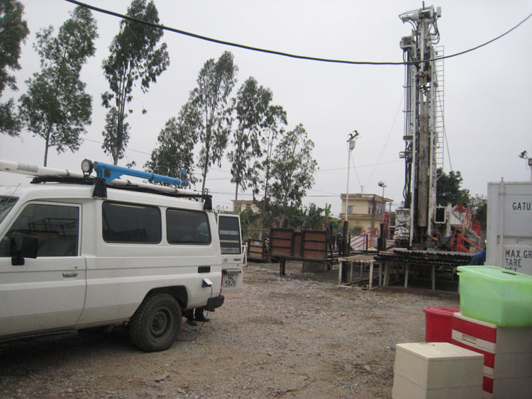 Trạm ĐVL Robertson Geologging phục vụ khoan thăm dò thăm dò khí than đồng hành tại đồng bằng Sông Hồng
